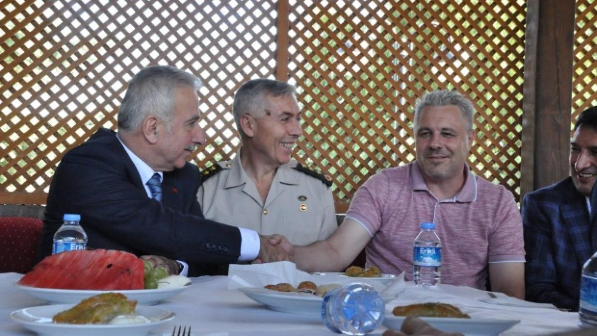 Șumudică a dat lovitura în Turcia. E pe locul 2