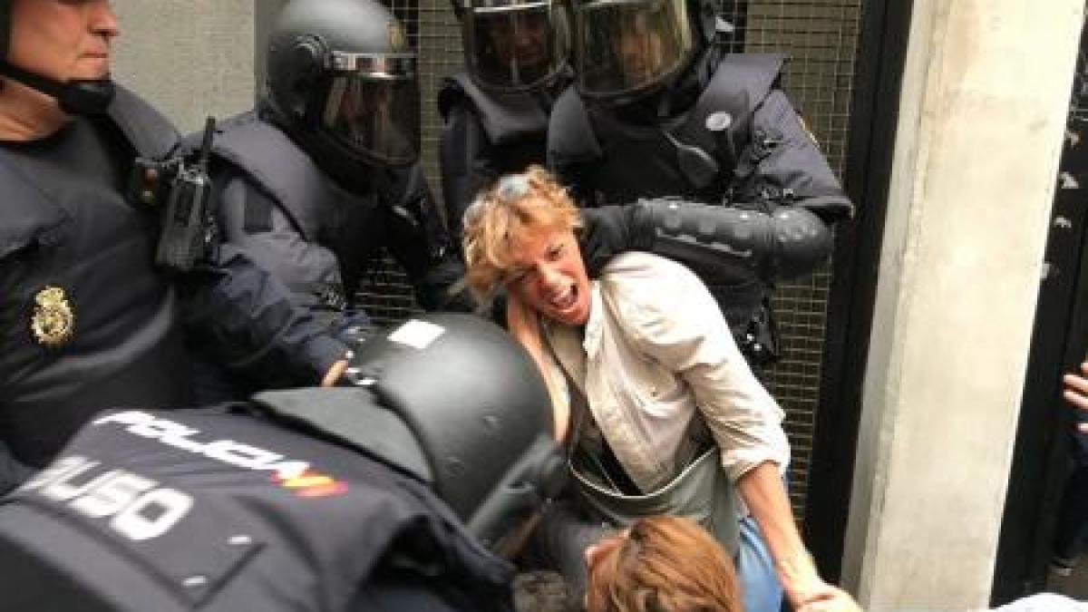 Catalonia sfidează Madridul și provoacă haos
