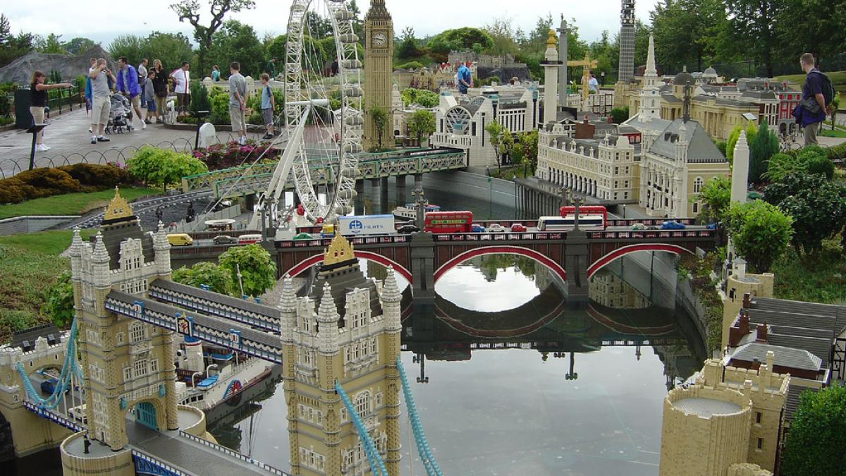 Legoland oferă bilete gratuite 
