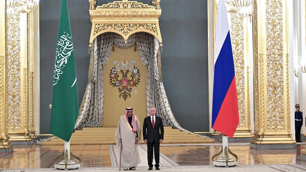 Arabia Saudită cumpără arme de la ruși 