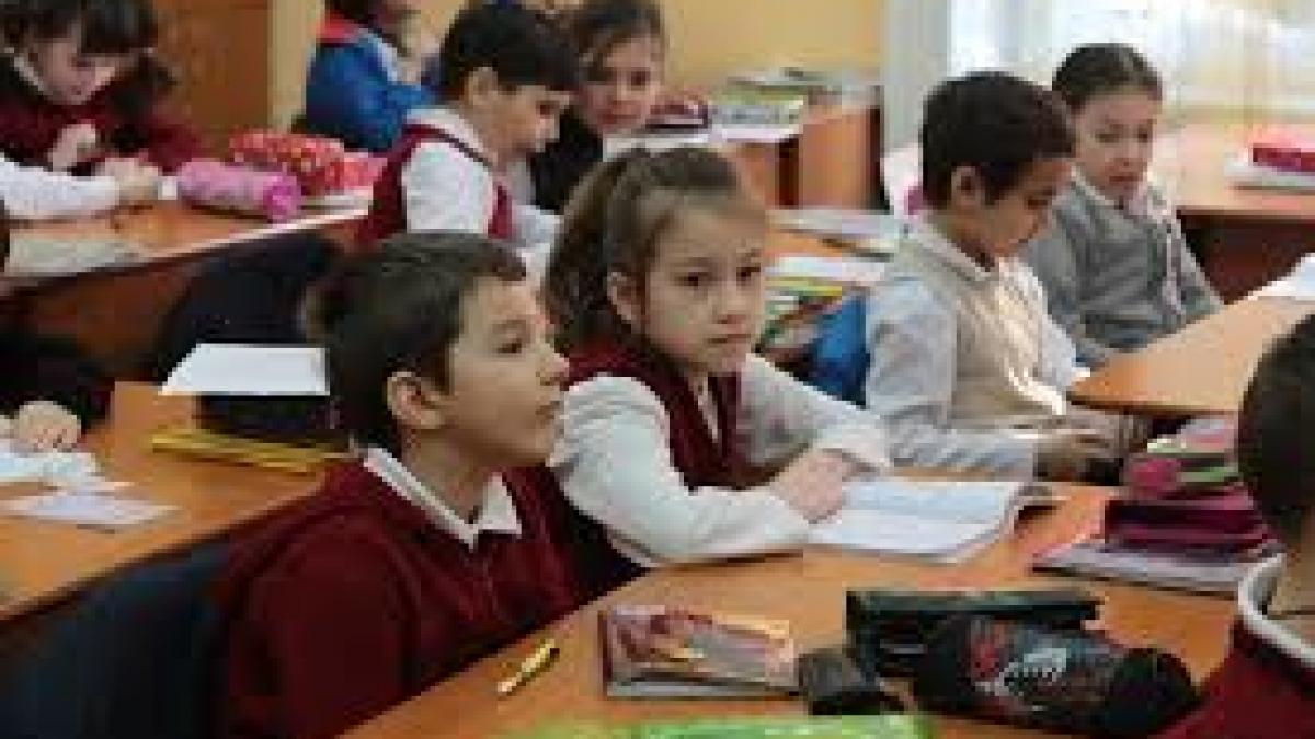 Studiu: Cursurile școlare ar trebui să înceapă după 08.30