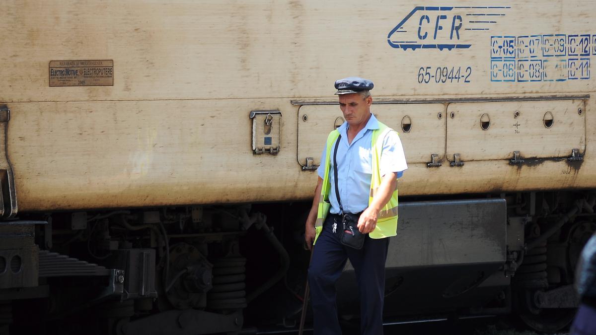 Argeş: Bărbat lovit de tren în apropierea staţiei CFR Stolnici