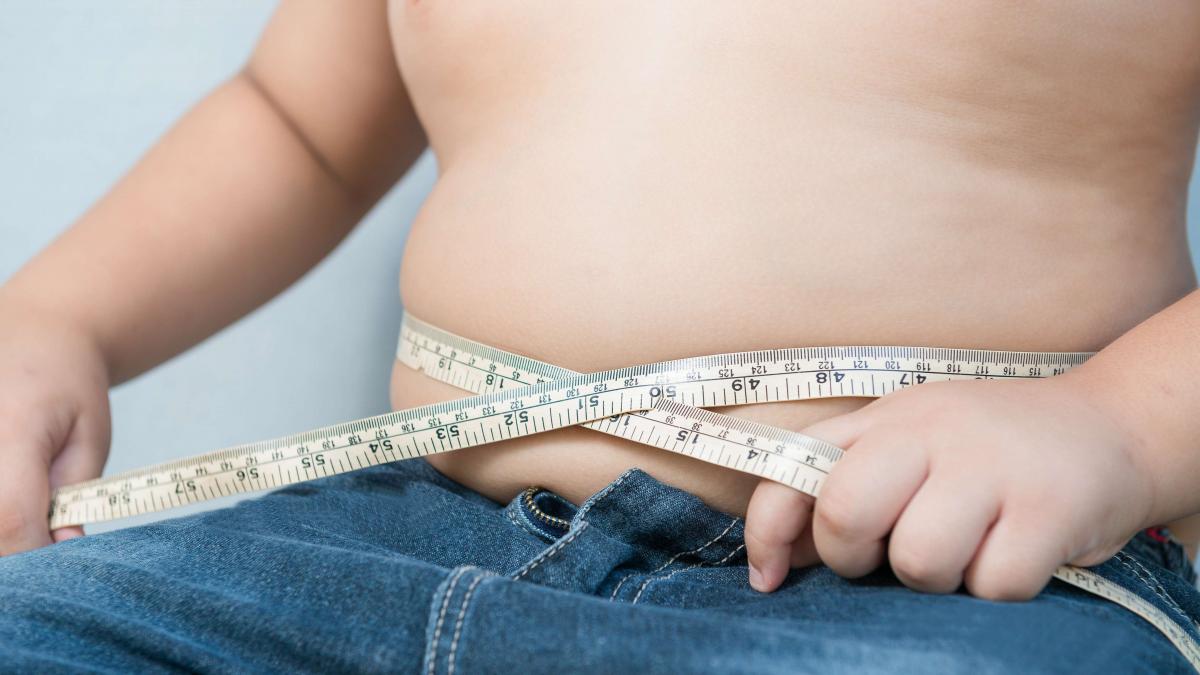 OMS: De 10 ori mai mulţi obezi decât în anii ’70