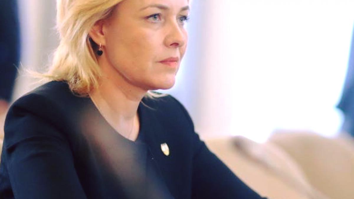 Carmen Dan: Am propus amendarea articolului din Statutul poliţistului, care permite pensionarea şi la 45 de ani
