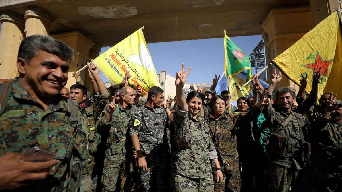 ISIS a pierdut principalul bastion. Raqqa, eliberat[ de Forţelor democrate siriene 