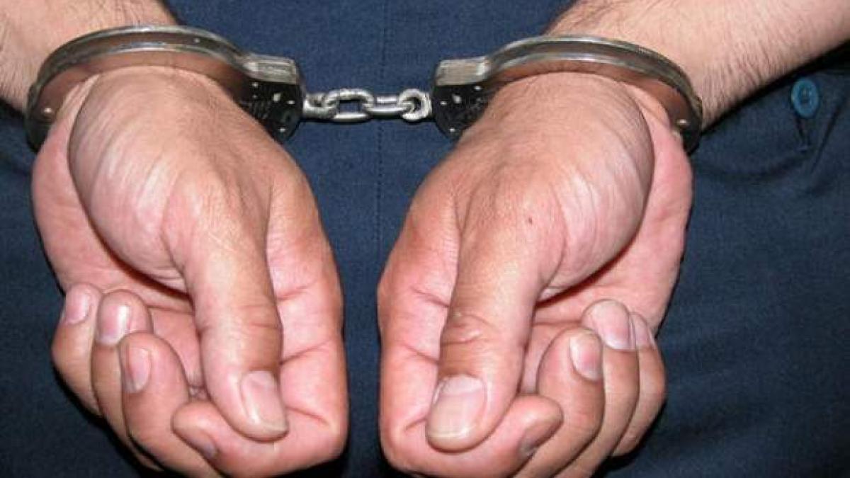 Bărbat de 75 de ani, reținut pentru agresiune sexuală și pornografie infantilă