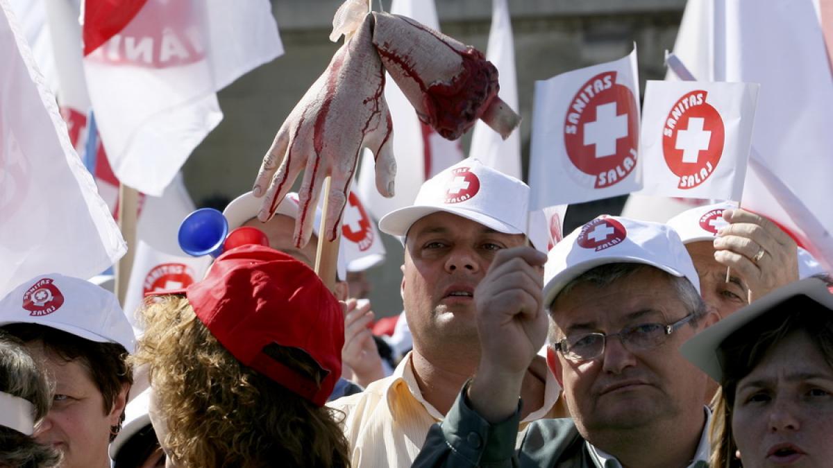 SANITAS își scoate iarăși sindicaliștii în stradă. Joi se anunță un protest masiv
