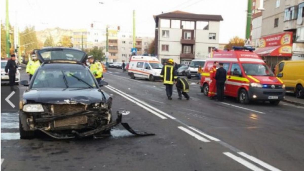 Accident teribil în Braşov! Printre victime se numără şi doi copii unul dintre ei fiind în stare critică