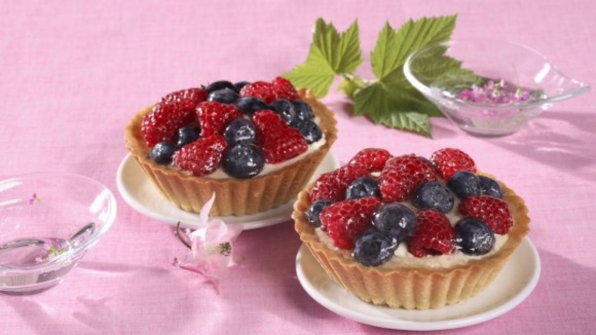 Rețeta zilei: Minitarte cu fructe de pădure