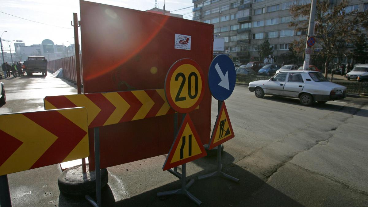 Important pentru șoferi! Traficul rutier se va restricţiona duminică pe între Bulevardul Schitu Măgureanu şi Strada Ştirbei Vodă