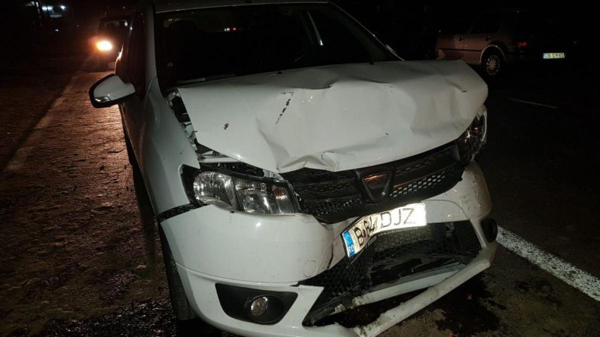 Un șofer beat și-a făcut praf mașina pe DN7, în Dâmbovița