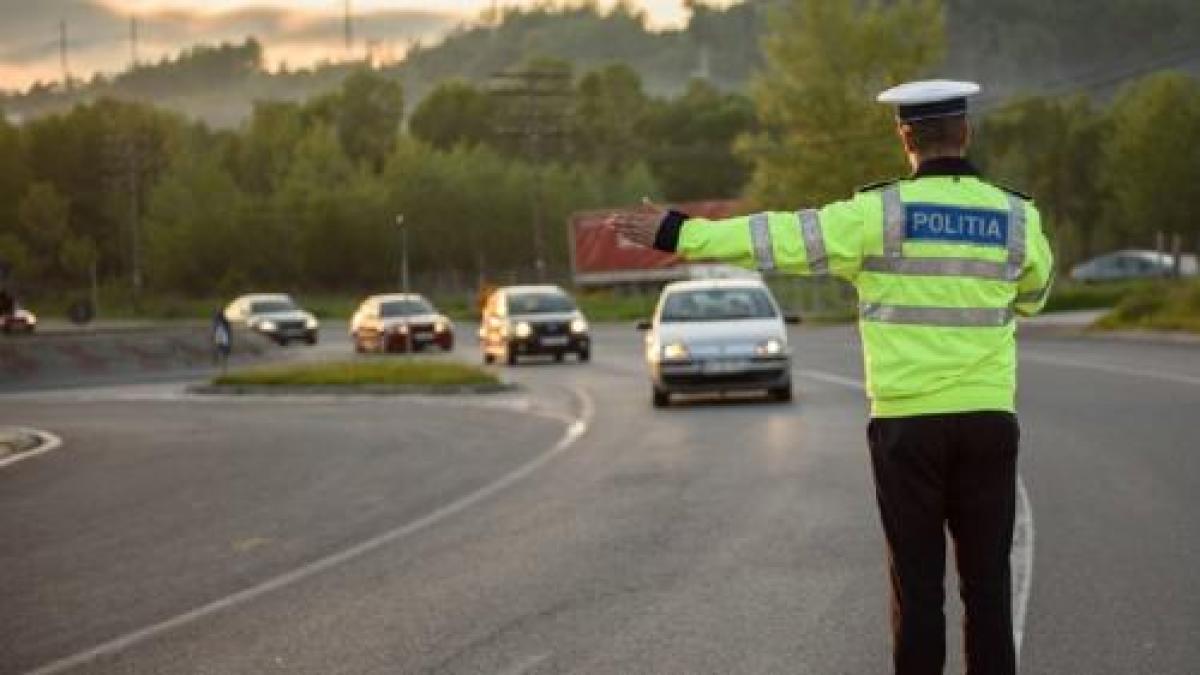 Circulaţia va fi închisă, luni, pe DN 76, pentru lucrări la Lotul 4 al Autostrăzii Lugoj - Deva