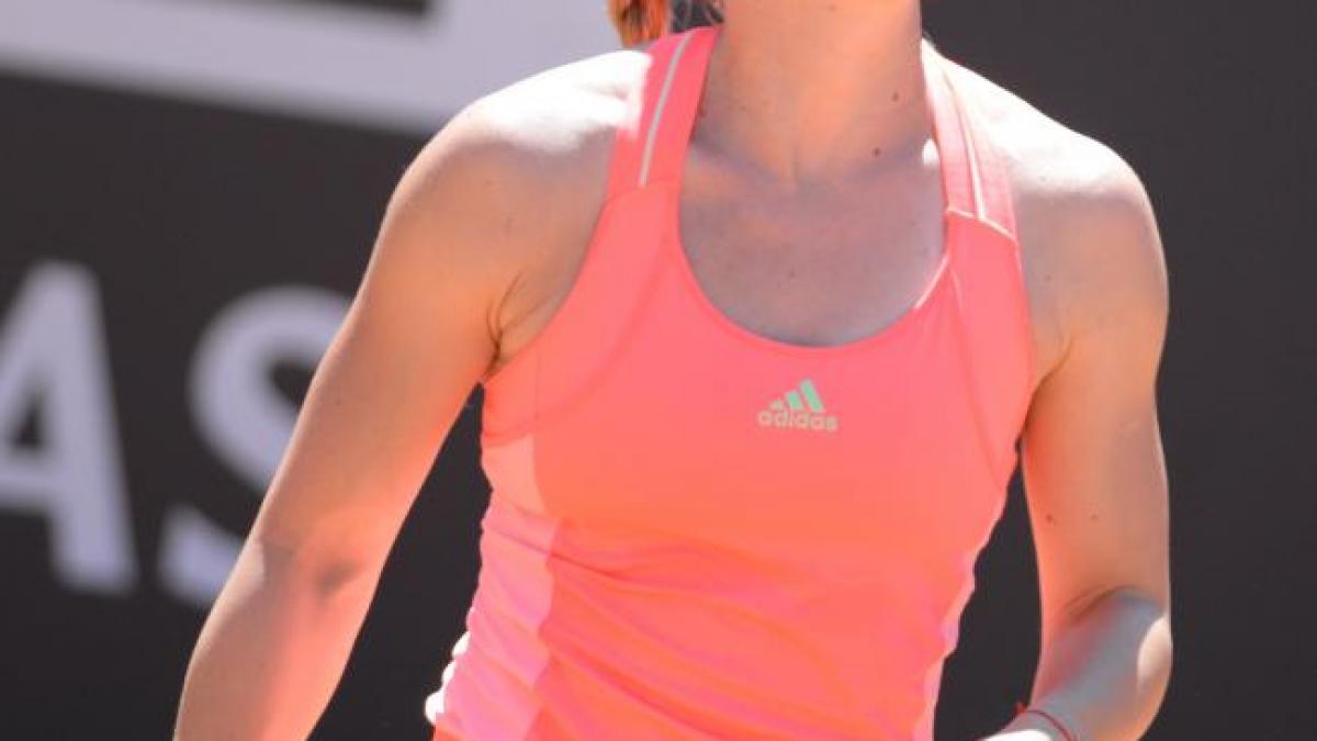 Olt: Statuie a Simonei Halep, realizată de artistul Cătălin Mihalache