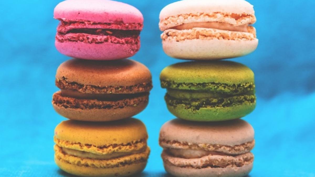 Rețetă simplă de macarons. Cum să faci acest desert la tine acasă