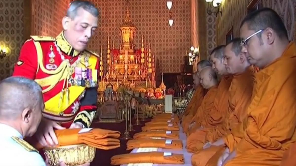 video regele thailandei incinerat in timpul unei ceremonii care a costat 77 milioane de euro