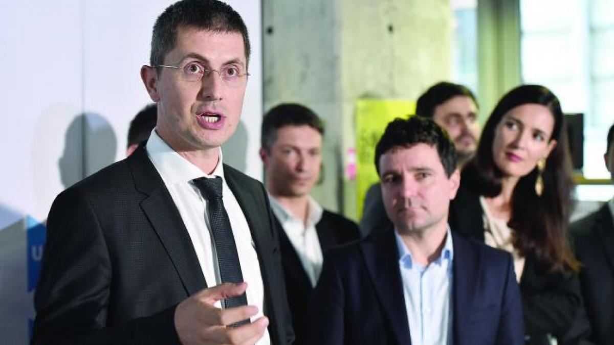 Braşov: Deputatul Dan Barna - noul preşedinte al USR 