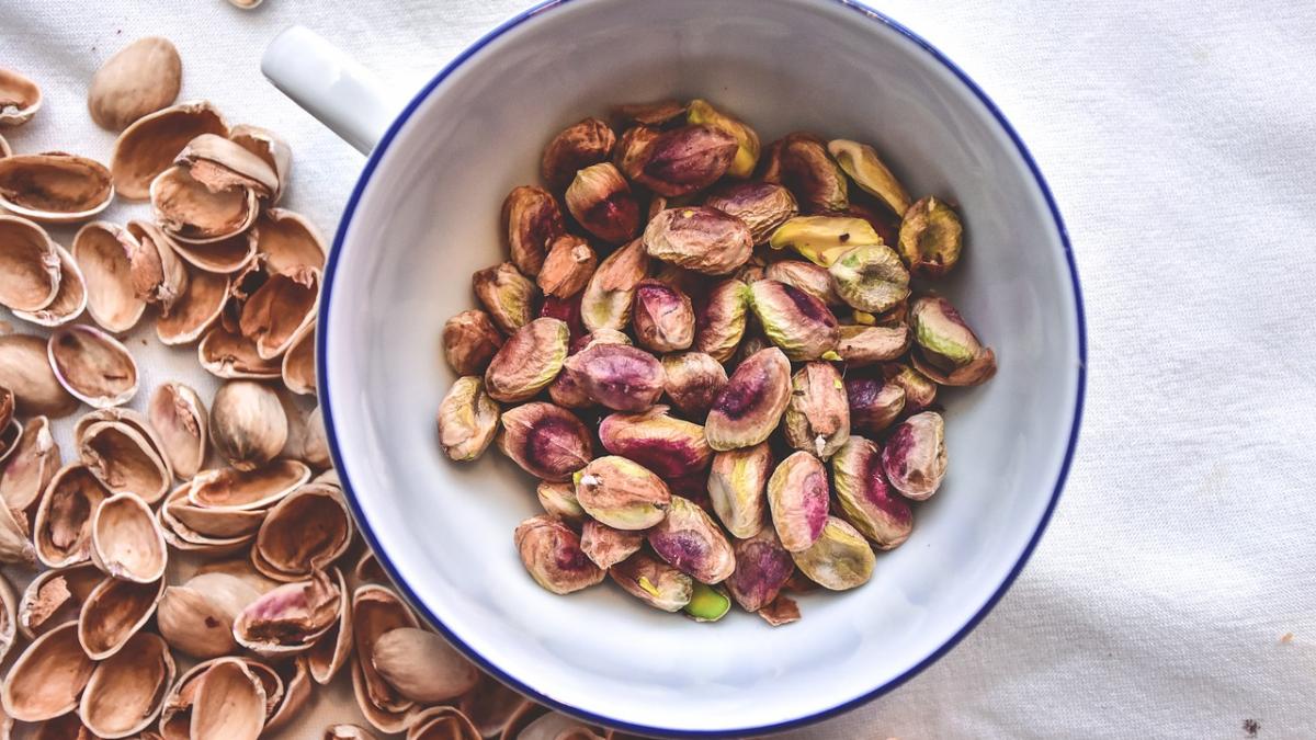 10 alimente hipercalorice care îți fac bine