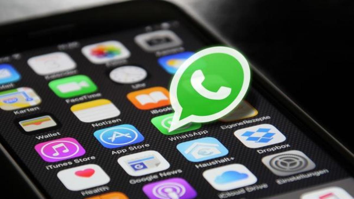 Schimbare IMPORTANTĂ pentru WhatsApp. Utilizatorii vor putea şterge mesajele după expediere