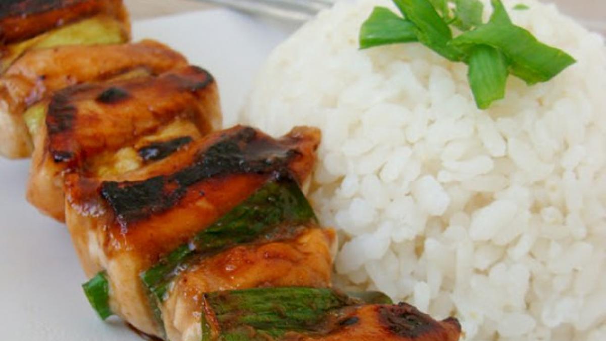 Rețeta zilei: Yakitori - frigărui japoneze