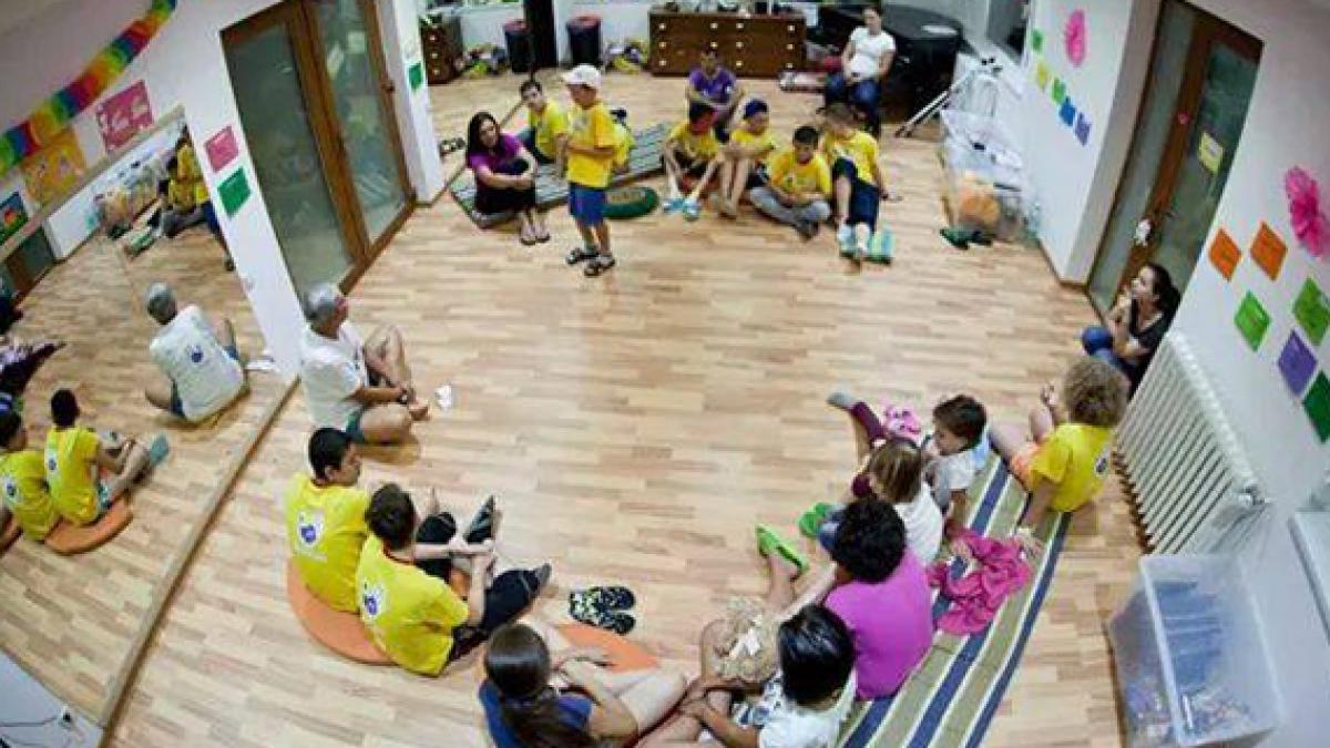 Campanie pentru finalizarea unui centru destinat părinţilor copiilor cu cancer ce necesită tratament departe de casă 