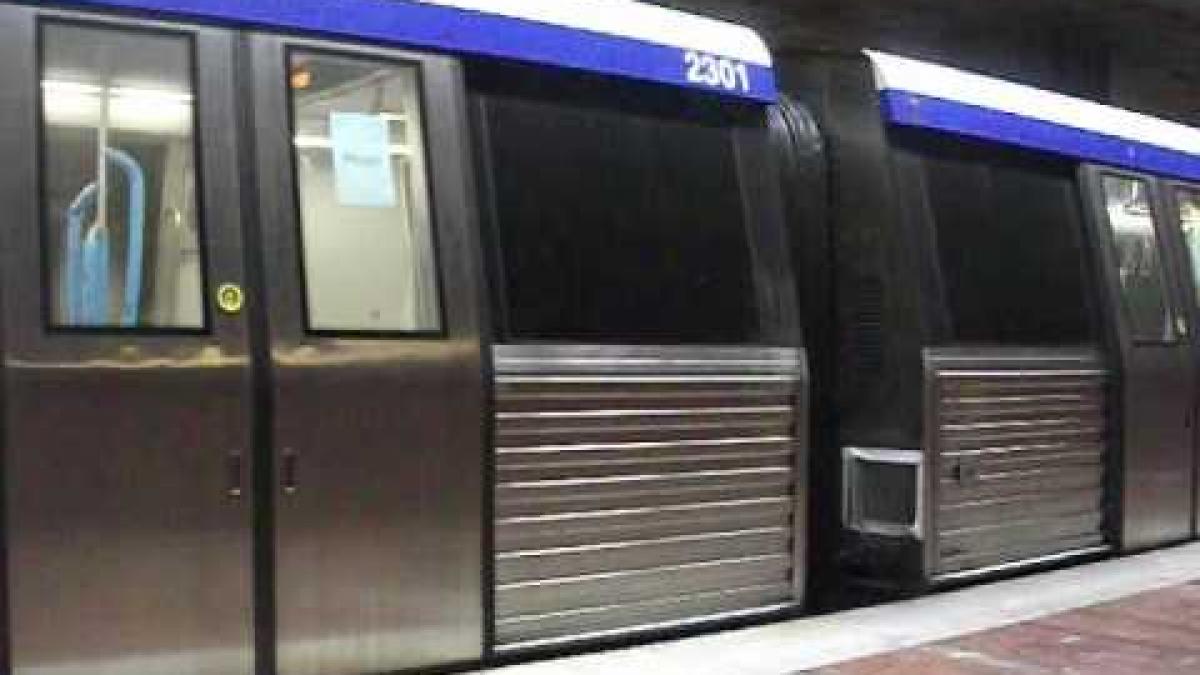 Conducerea Metrorex, DEMISĂ de ministrul Transporturilor după ce metroul nu a circulat două ore pe liniile Izvor - Grozăveşti şi Izvor -Politehnica