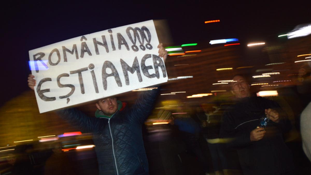 Opoziția se lipește din nou de protestatarii #rezist