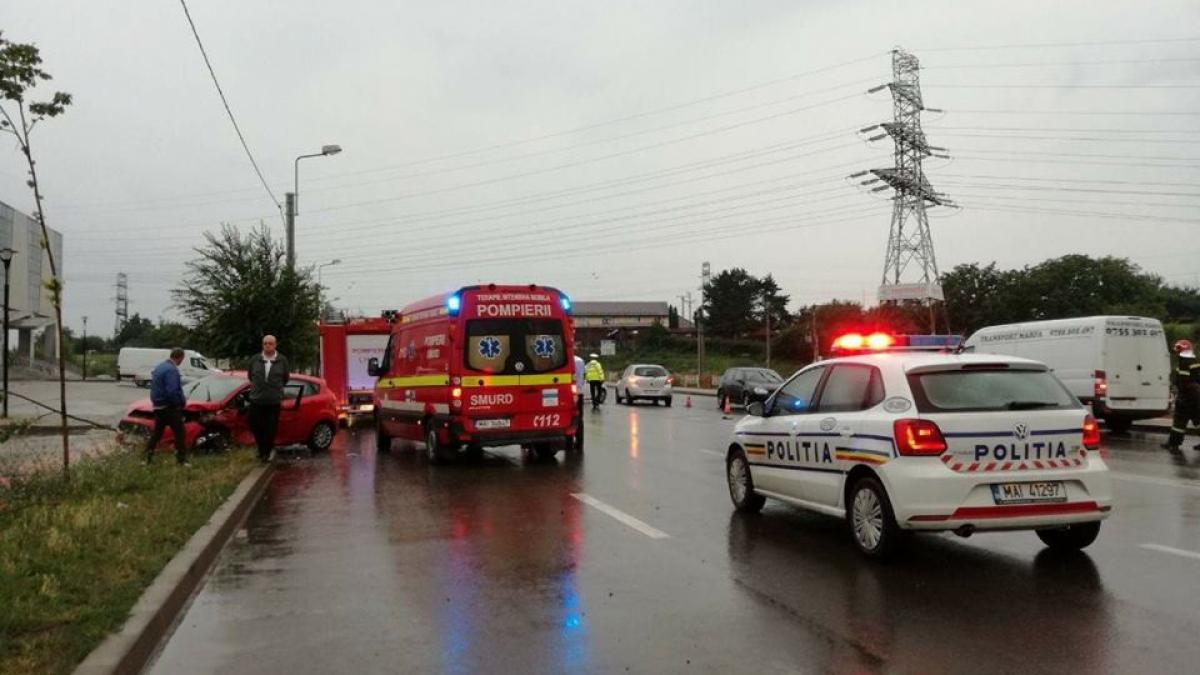Călăraşi: Două persoane decedate şi cinci rănite în urma unui accident pe DN21, la Drajna Nouă 