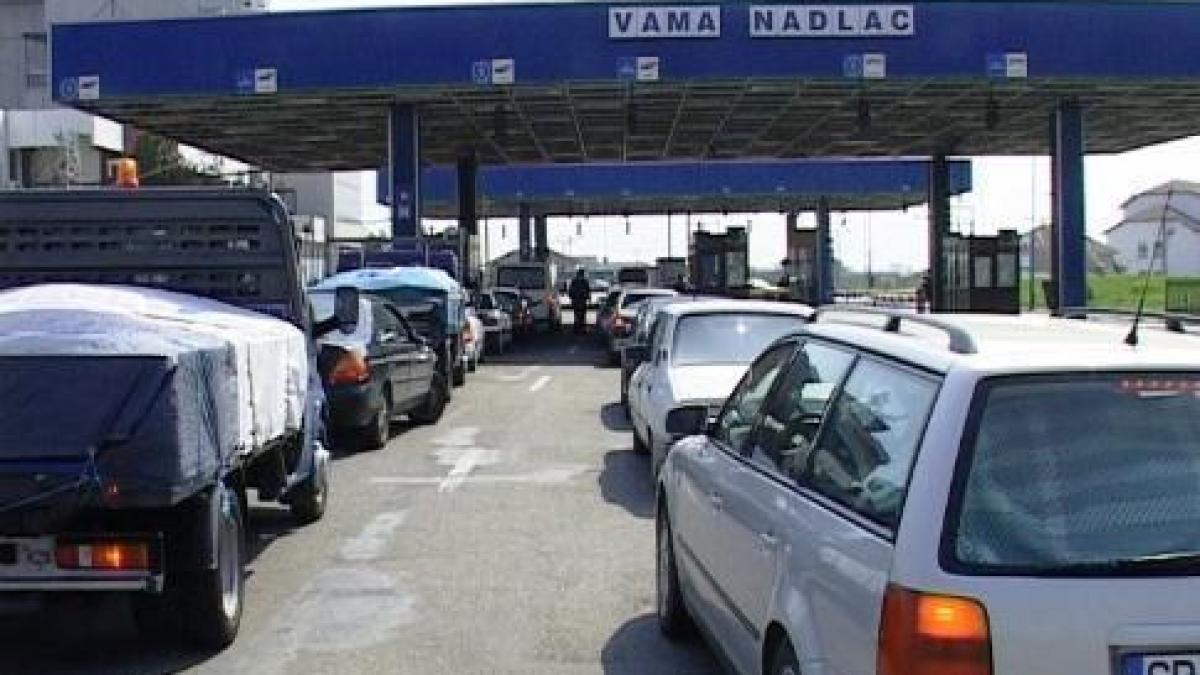 Un bărbat a fost reţinut după ce a vrut să scoată din ţară două minore, printr-o metodă incredibilă!