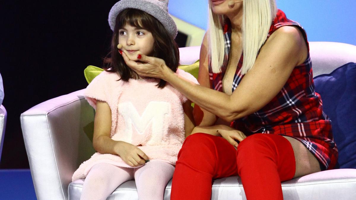 Maria, fiica Danielei Gyorfi, spune despre mama ei că umblă goală prin casă