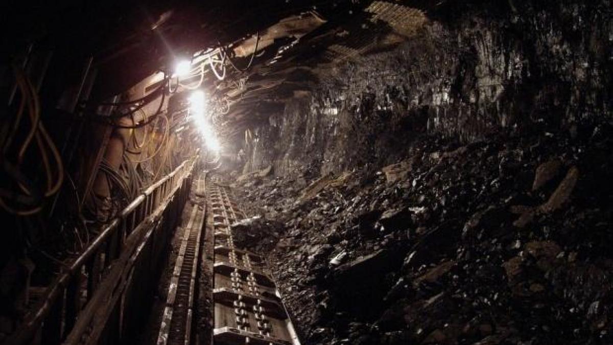  Unul dintre minerii răniţi în explozia de la Uricani a decedat