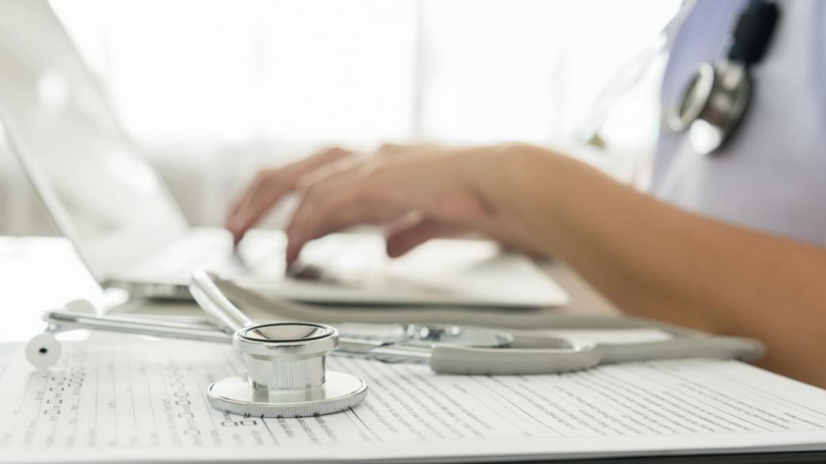 România vânează cele mai ieftine tratamente anti-cancer