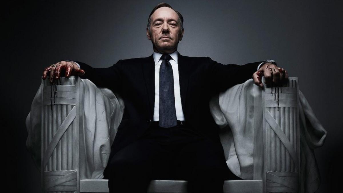 Kevin Spacey s-a aşezat pe tronul Elisabetei a II-a