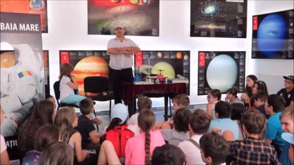 Premieră în România!  Primul planetariu pentru nevăzători, lansat de Complexul Astronomic din Baia Mare