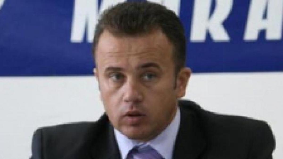 Vești bune! Ministrul Educaţiei a anunțat că manualele de clasa a V-a vor fi în şcoli luni dimineaţa 