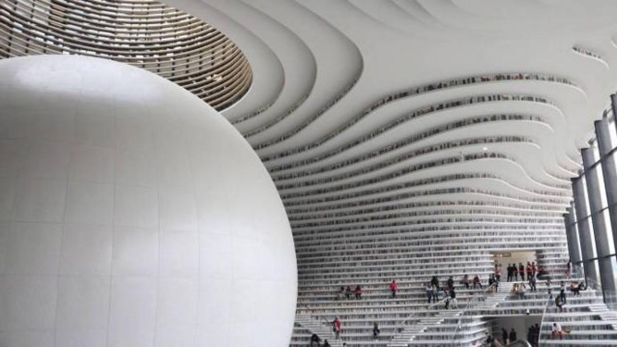 Fascinant! O biblicoteca din China cu o arhitectura ... inselatoare!