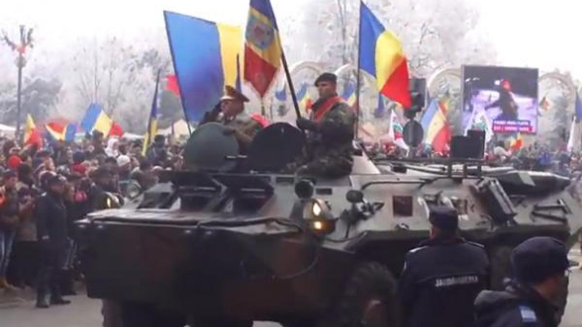 Paradă militară de Ziua Naţională la Alba Iulia, cu 1.200 de militari şi 120 de mijloace tehnice