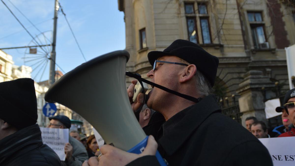Galerie foto - Protestul angajaţilor APIA s-a încheiat după aproape 4 ore