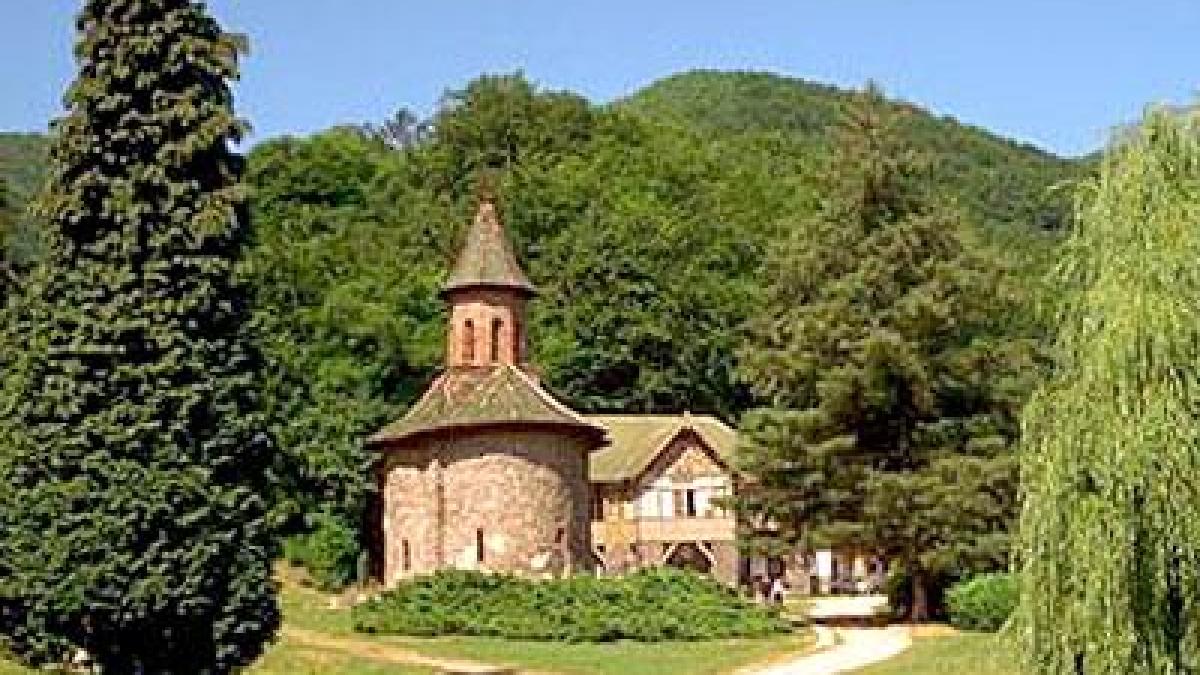 Drumul spre Mănăstirea Prislop a fost finalizat
