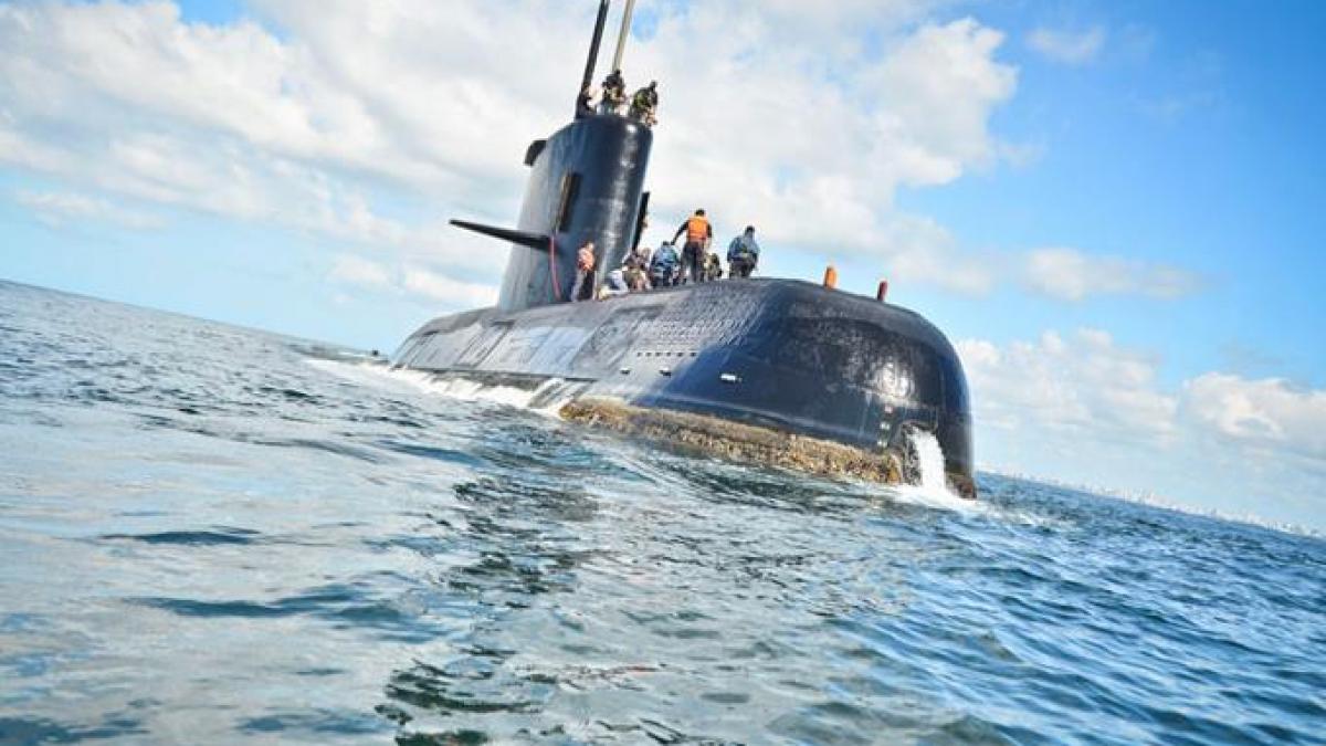 Familiile echipajului submarinului dispărut, furioase pe autoritățile argentiniene, după confirmarea exploziei de la bordul navei
