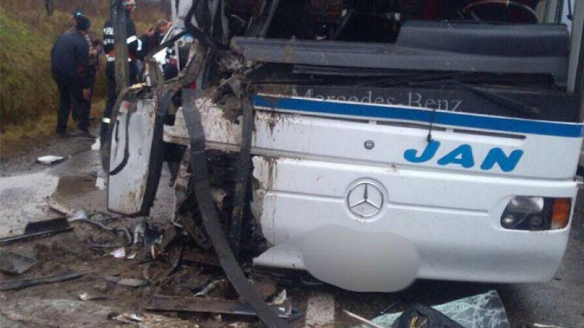 Autobuz cu circa 50 de pasageri, implicat într-un accident la Vadul Izei. A fost activat Planul Roşu de Intervenţie