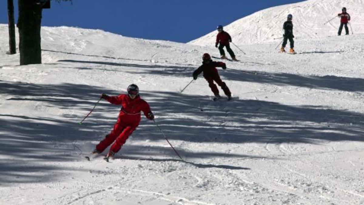 Pârtia de schi Cocoş a fost omologată de Ministerul Turismului