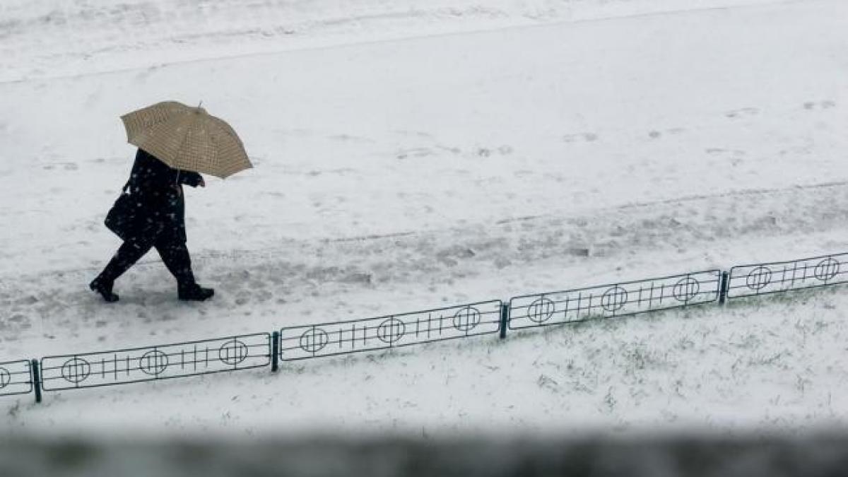 METEO. Cum va fi vremea în următoarele trei zile. Ninsorile vor acapara mai multe zone