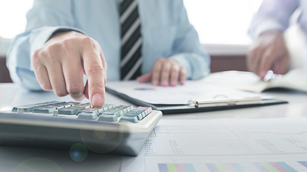 Buget 2018: fără beneficii, plăţi îngheţate