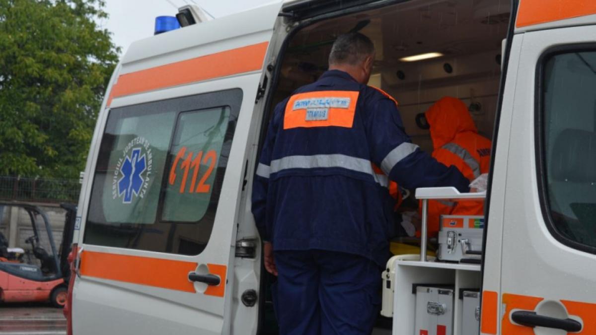 Accident teribil în  Ploiești de Ziua Naţională. Două victime au fost transportate de urgenţă la spital