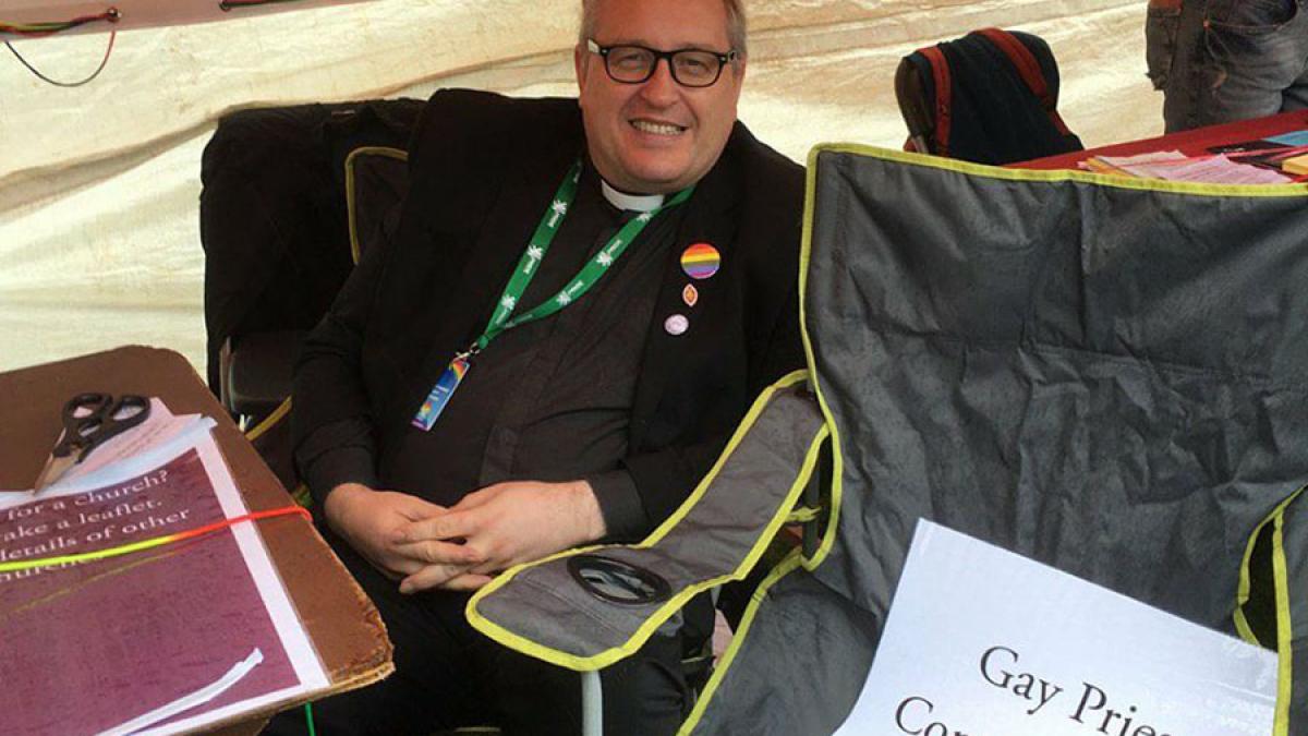Motivul pentru care un preot scoțian se roagă ca Prințul George să fie homosexual