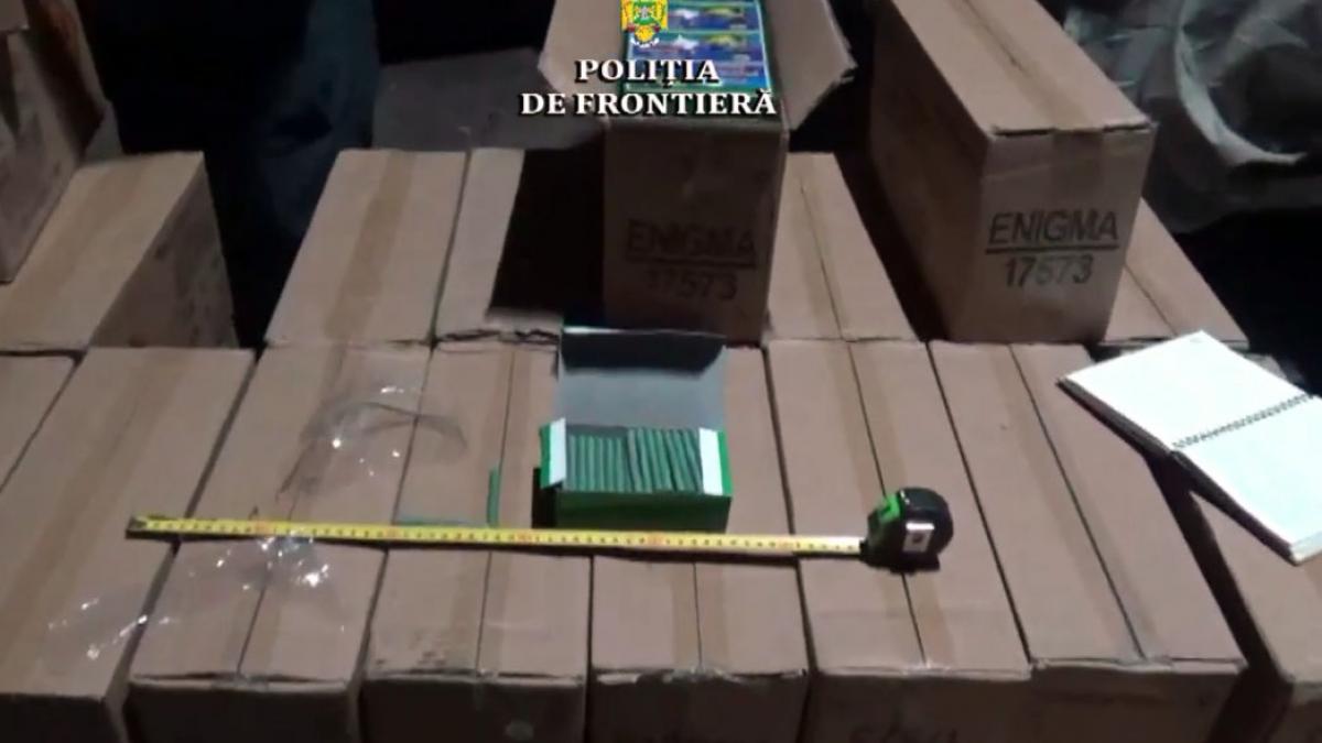Peste 200 de mii de petarde, confiscate de polițiștii de frontieră la Calafat