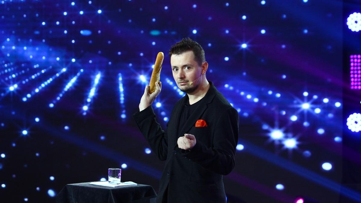 Paul Lungu, finalist ”iUmor” în cel de-al patrulea sezon,  a dat la facultate ca să fie magician