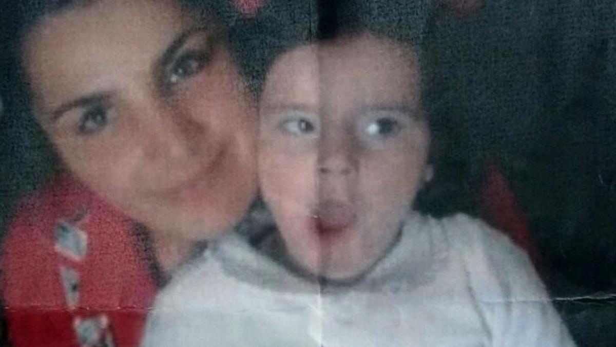 Disperare. Un tată își caută fiica și pe mama copilei. Acestea au dispărut de acasă