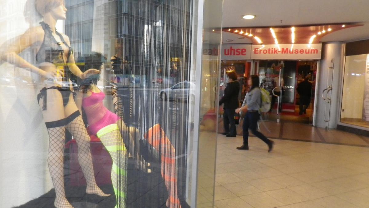 Un celebru lanț de sex shop-uri intră în insolvență