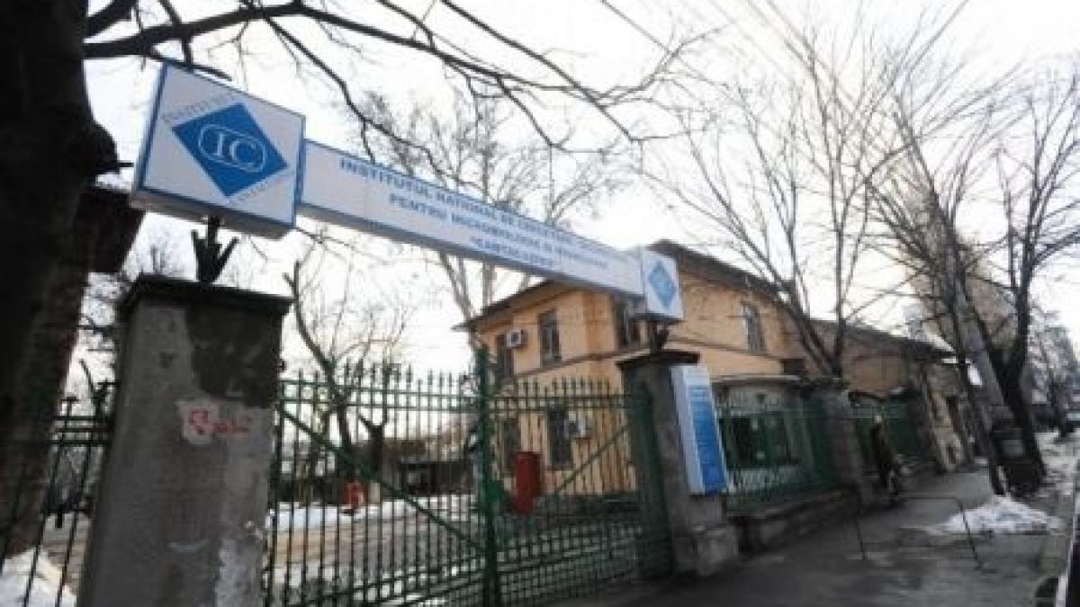 Institutul 'Cantacuzino' a trecut oficial la MApN. Ministrul Apărării: Ne pregătim să reluăm producţia de vaccin 